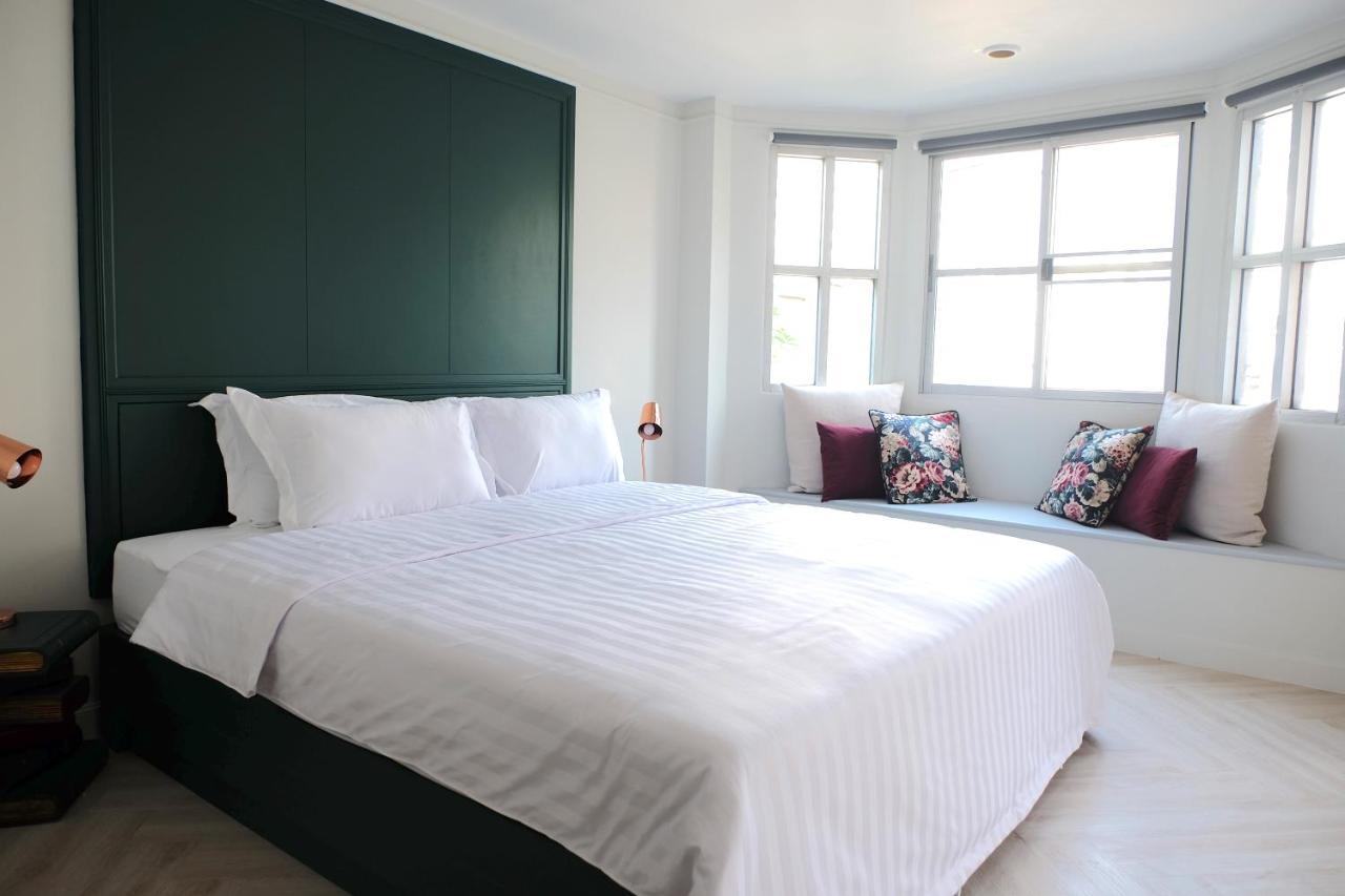 Апартаменты Baan Khun Pra Duplex Rm3 Бангкок Экстерьер фото
