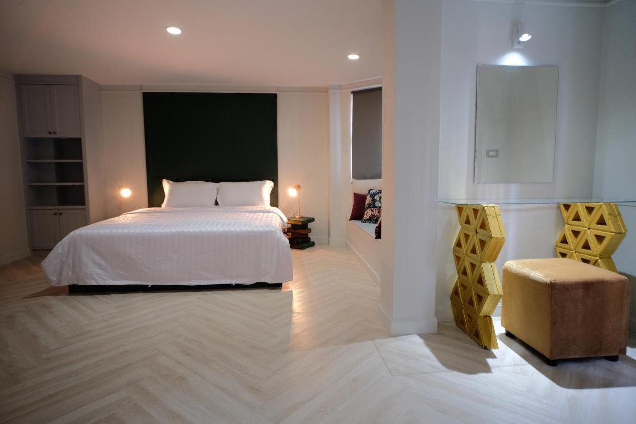 Апартаменты Baan Khun Pra Duplex Rm3 Бангкок Экстерьер фото