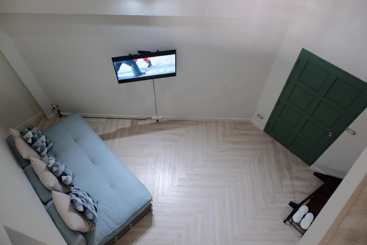 Апартаменты Baan Khun Pra Duplex Rm3 Бангкок Экстерьер фото
