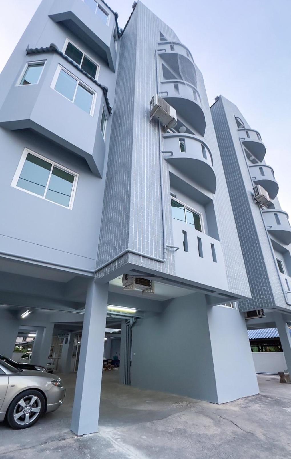 Апартаменты Baan Khun Pra Duplex Rm3 Бангкок Экстерьер фото